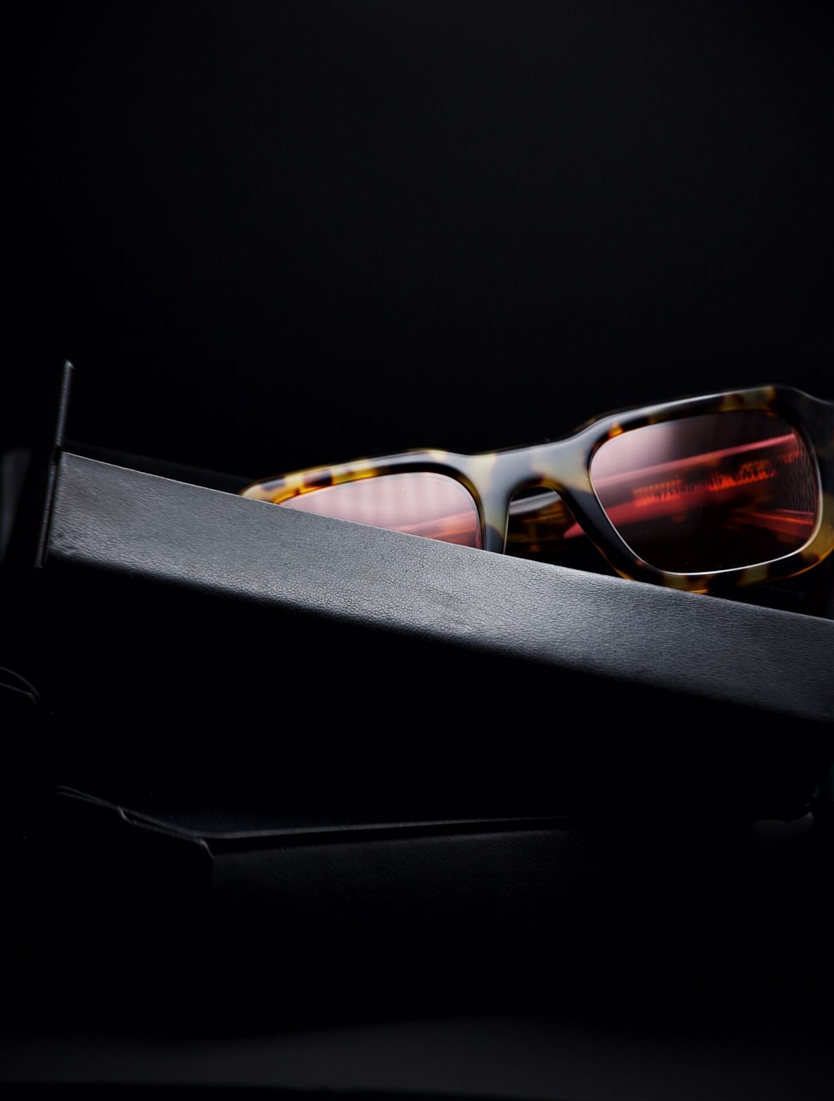 Moonglasses, immagine 6